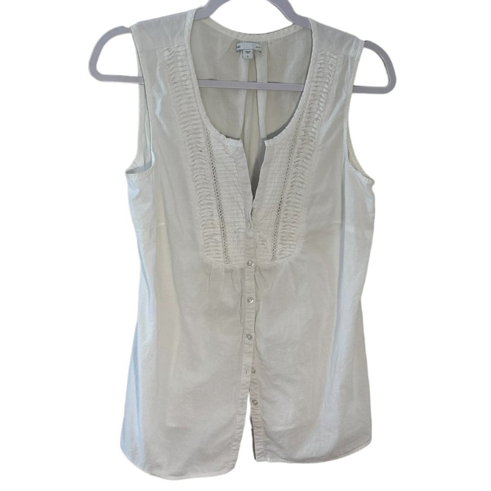 The Gap white Sleeveless tuxedo top. Sz L   336